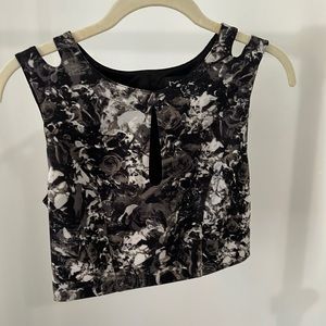 Bebe floral crop top